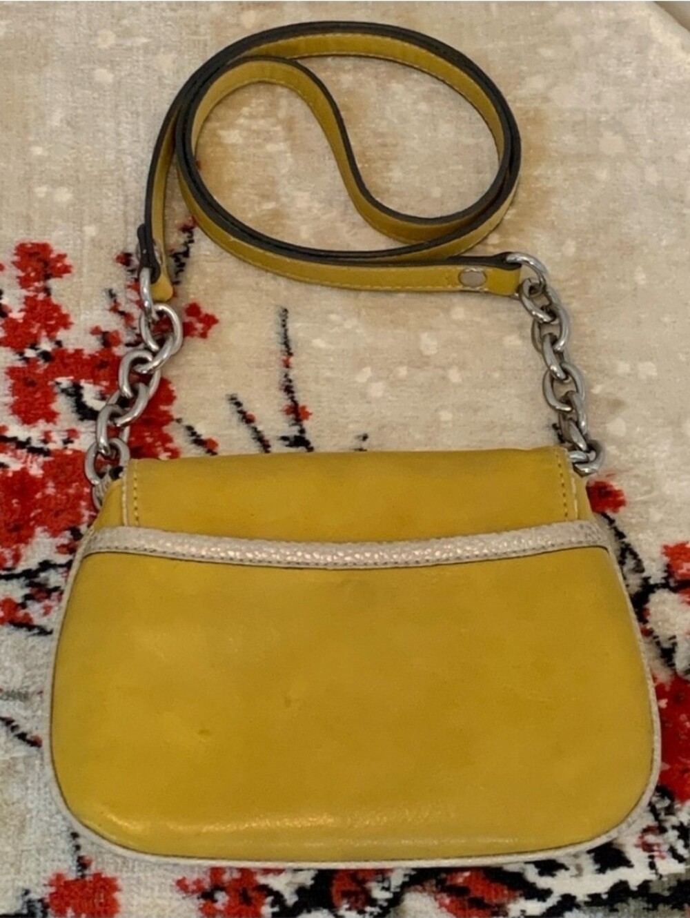 Kathy Van Zeeland Vintage Chain-Strap Crossbody Bag - Picture 3 of 10
